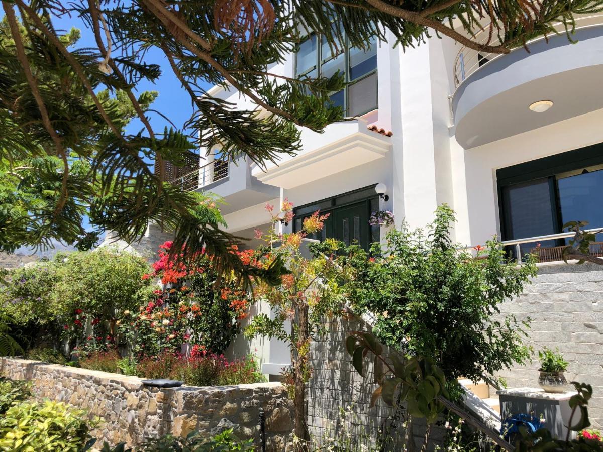 Paradisos Luxury Villas Next To Beach Koutsouras Exterior photo