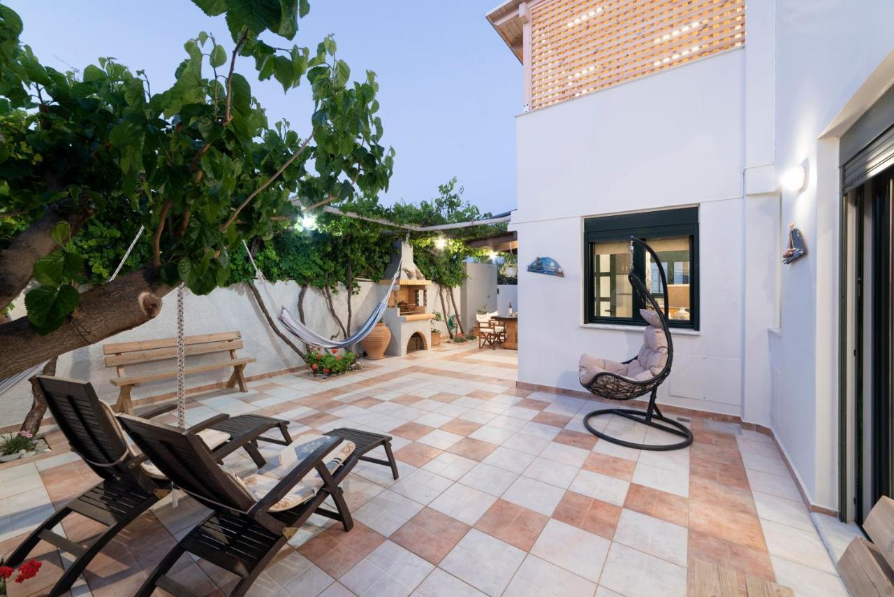 Paradisos Luxury Villas Next To Beach Koutsouras Exterior photo