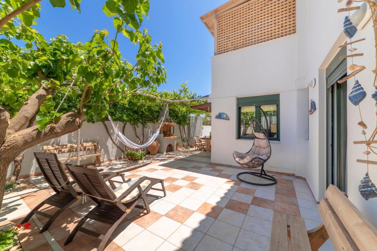 Paradisos Luxury Villas Next To Beach Koutsouras Exterior photo