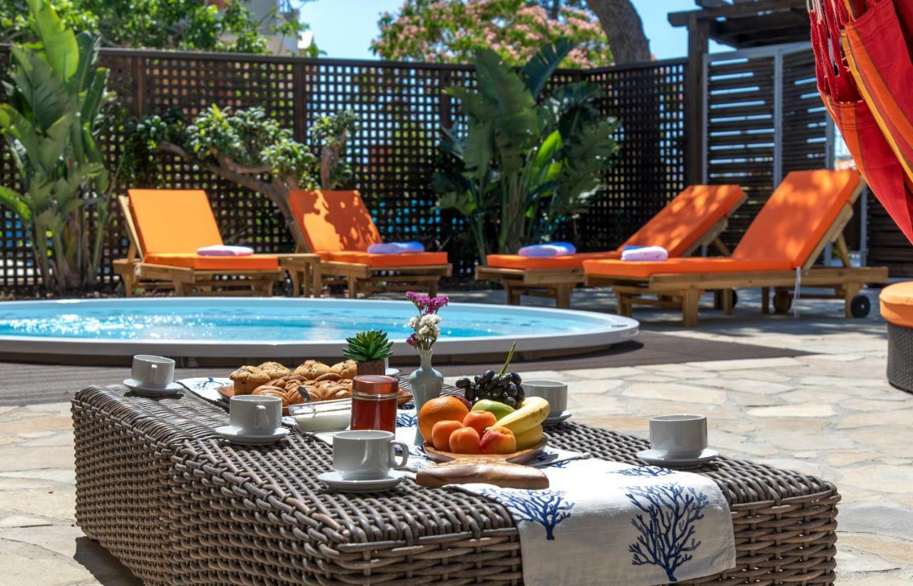 Paradisos Luxury Villas Next To Beach Koutsouras Room photo